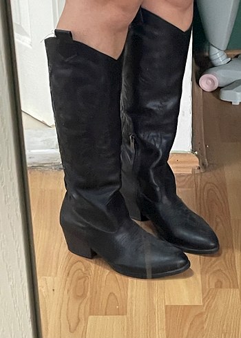 Siyah Deri Kovboy Çizmesi
