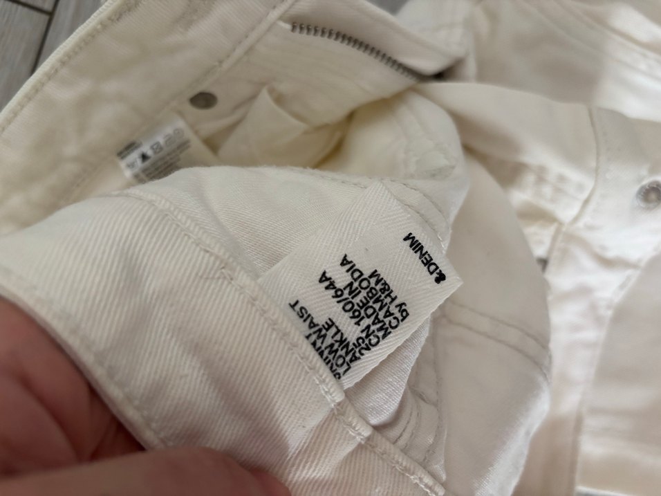 Beyaz Fermuar Detaylı Kadın Pantolon - Görsel 2