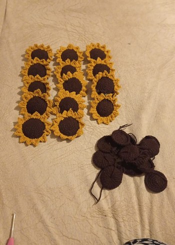 Örgü Ayçiçeği Anahtarlık - Görsel 2