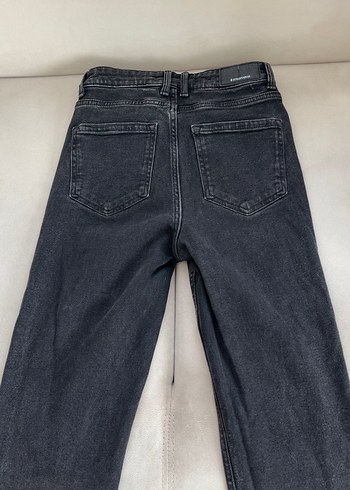 36 Beden Stradivarius mom slim fit