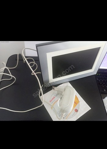 Kodak EasyShare P720 Dijital Fotoğraf Çerçevesi - Görsel 2