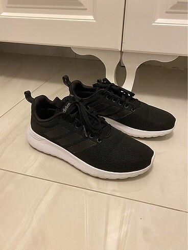 Adidas Orijinal Spor Ayakkabı