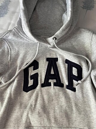 Gap Sweatshirt