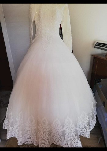 Uzun Kollu Yüksek Yakalı Prenses Gelinlik - Görsel 3