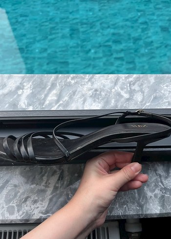 37 Beden mavi Renk Zara Siyah Stiletto Topuklu Sandalet