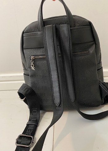 Kadın Siyah Deri Sırt Çantası - Görsel 3