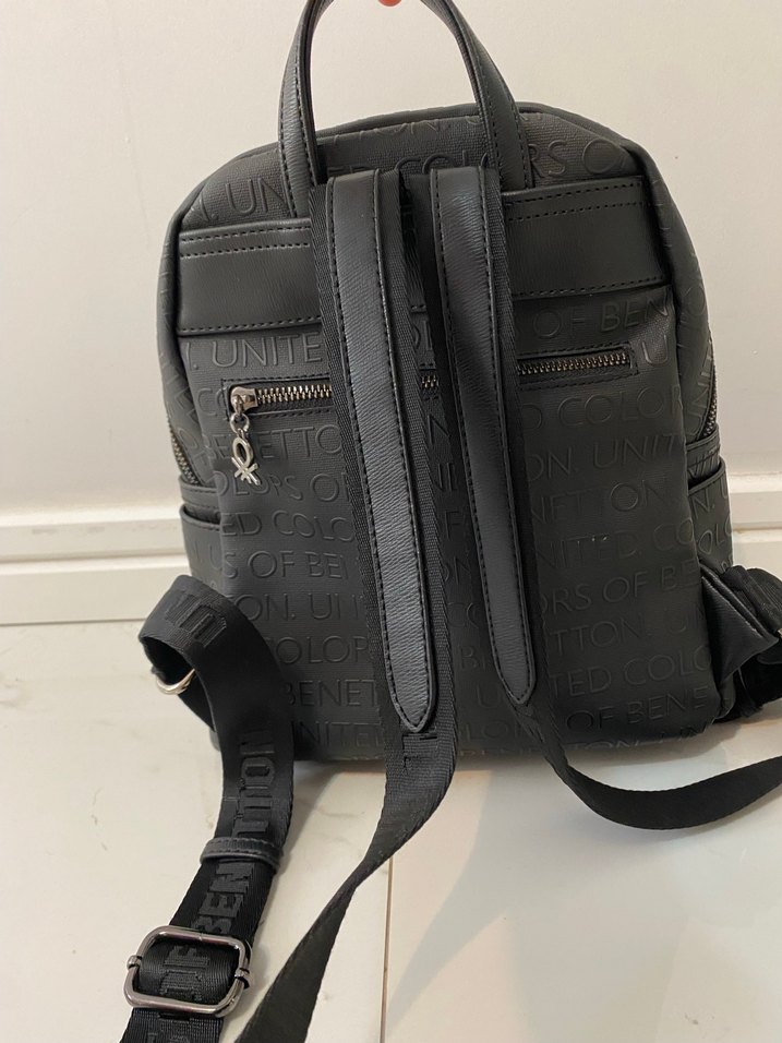 Kadın Siyah Deri Sırt Çantası - Görsel 3