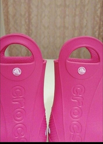 Crocs Yeniden farksız. Çok az kullanıldı. 