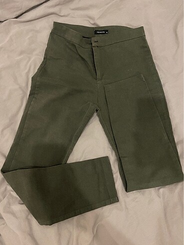 Trendyol & Milla 40 beden asker yeşili tayt pantolon