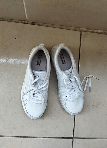 38,5 Beden Skechers