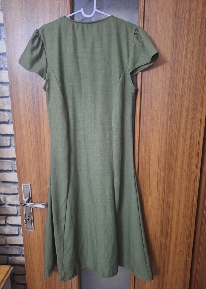 Haki yeşil elbise - Görsel 2