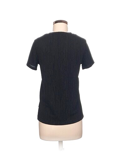 m Beden Koton Bluz %70 İndirimli.