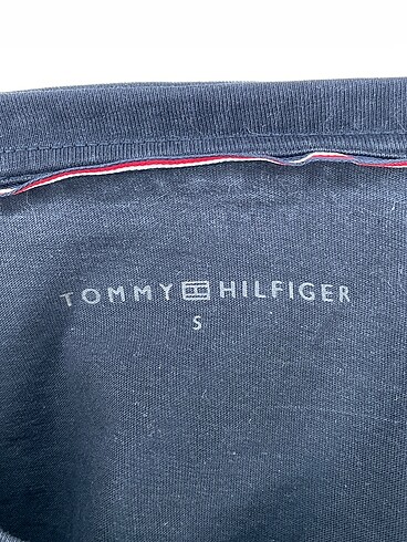 s Beden çeşitli Renk Tommy Hilfiger T-shirt %70 İndirimli.