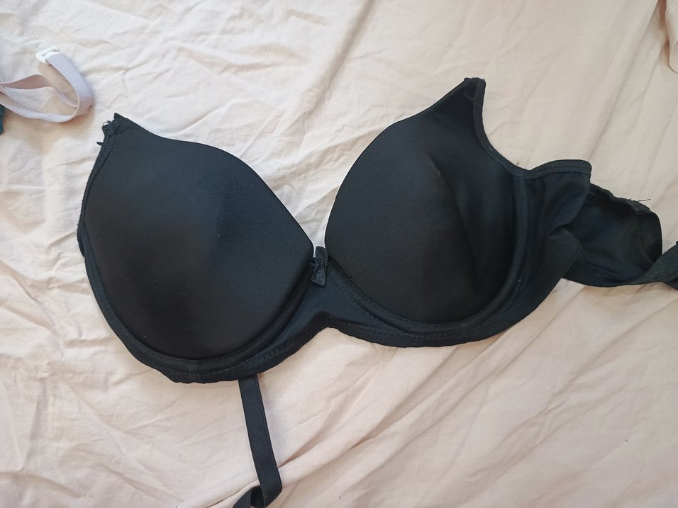 Siyah sütyen - Görsel 2