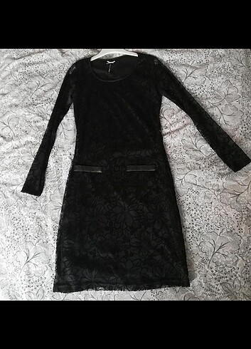 Trendyol & Milla ARMA LIFE Siyah dar kalıp gece mezuniyet elbisesi dantel desenli