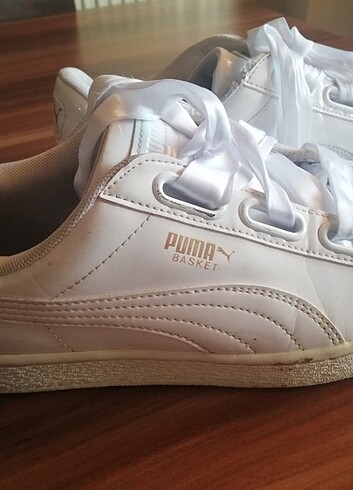 39 Beden beyaz Renk Puma parlak görünümlü kurdele bağcıklı spor ayakkabı 