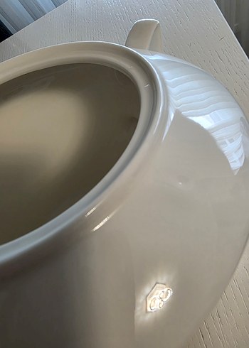 Beden porselen şık saksı kulplu