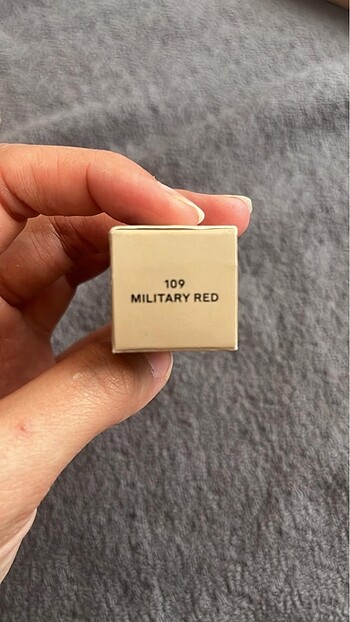 Burberry Burberry Kısses Monogram collection ruj