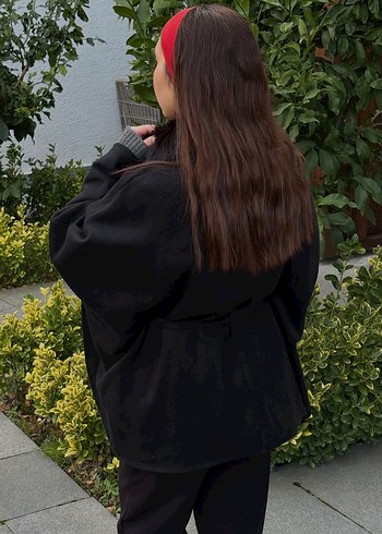 Siyah Kürklü Kadın Panço - Görsel 3