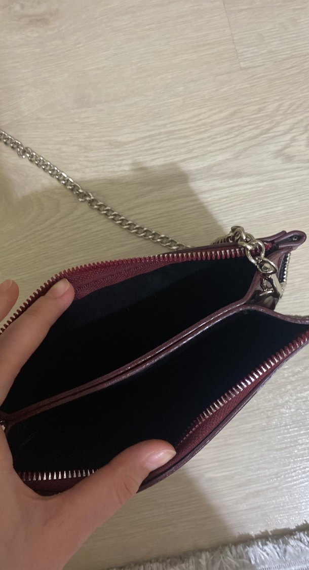 Bordo Zincir Detaylı Yılan Desenli Deri Çanta - Görsel 2