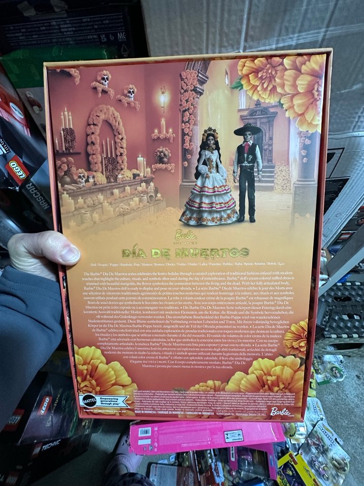 Beyaz Geleneksel Elbiseli Día de Muertos Bebek - Görsel 3