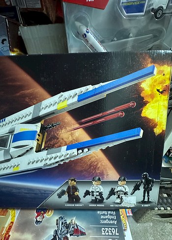Beden LEGO Star Wars X-Wing Uçağı 594 Parça