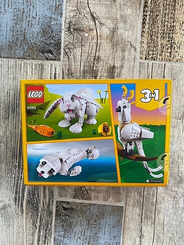  E.L.F lego cretor