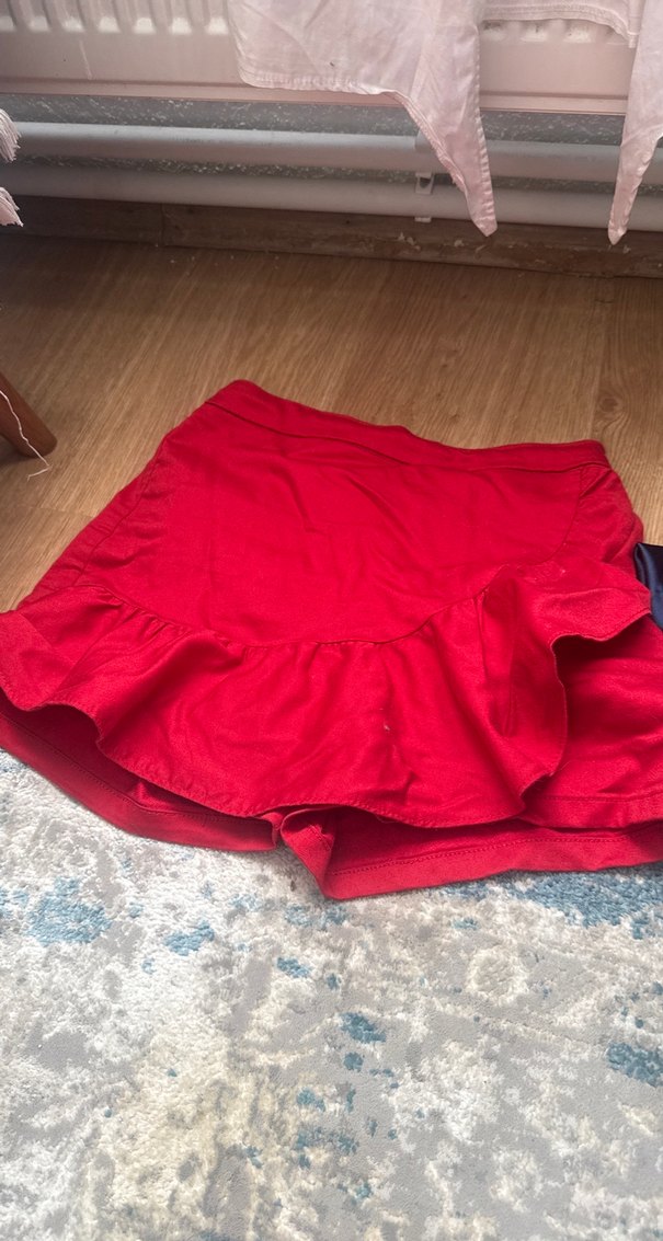 Kız Çocuk Kırmızı Fırfırlı Etek - Görsel 2