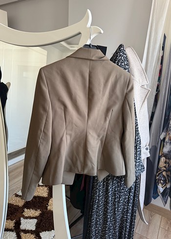 Bej Midi Hamile Ceket Drapeli Yakalı
Adl blazer - Görsel 3
