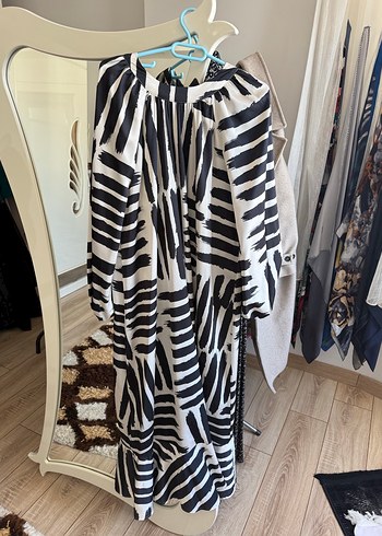 Zebra Desenli Uzun Pilili Kadın Elbise abiye elbise - Görsel 2