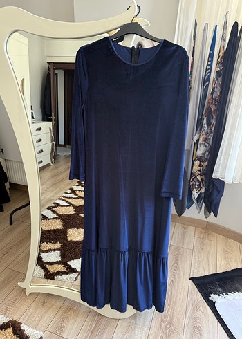 Lacivert Kadın Uzun kadife Piliseli Elbise tesettür - Görsel 3