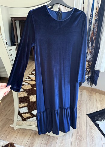 Lacivert Kadın Uzun kadife Piliseli Elbise tesettür - Görsel 2