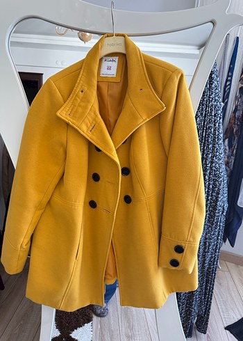 Düğmeli Sarı Midi Kadın Kaban - Görsel 3
