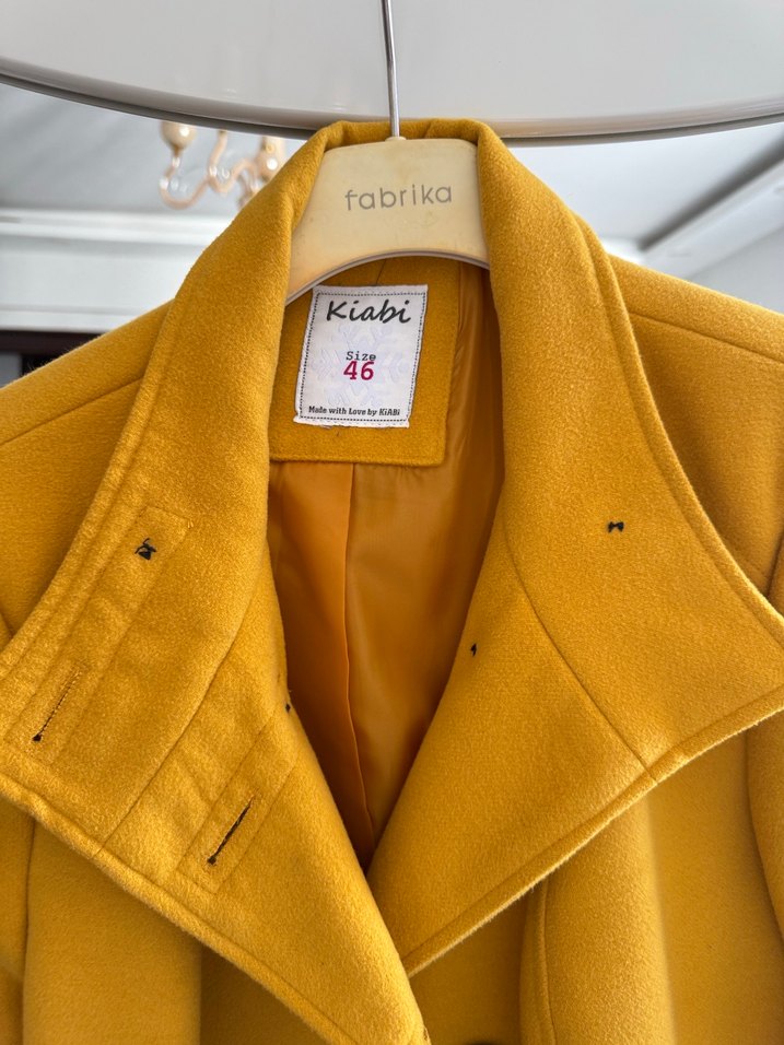 Düğmeli Sarı Midi Kadın Kaban - Görsel 4
