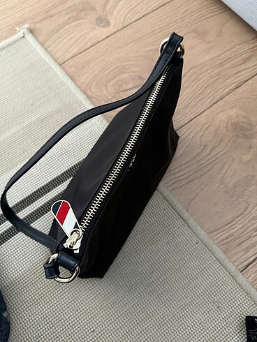  Beden Tommy Hilfiger çanta