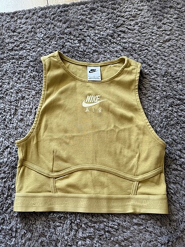 Nike crop