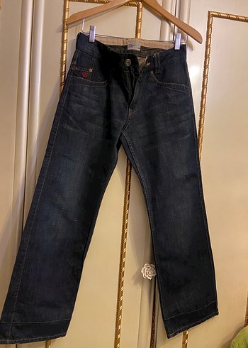 tommy-hilfiger 28