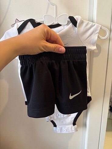 3 Ay Beden Nike Bebek Takim