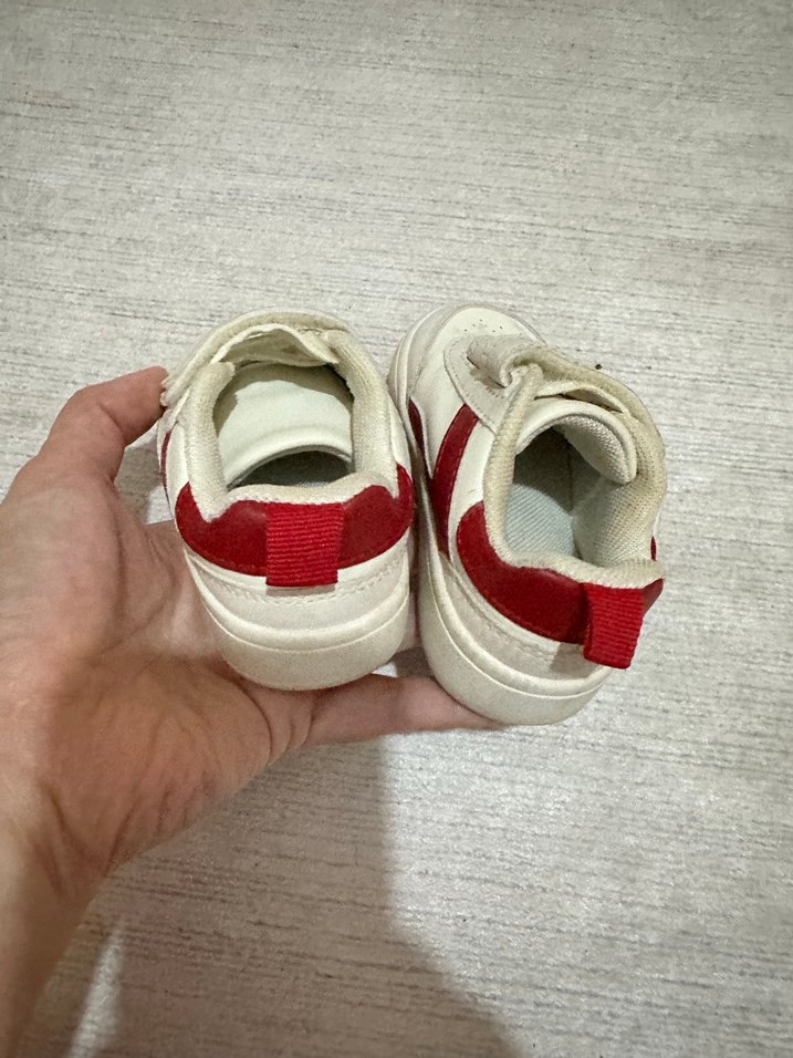 H&M Beyaz Spor Ayakkabı 20/21 no - Görsel 2