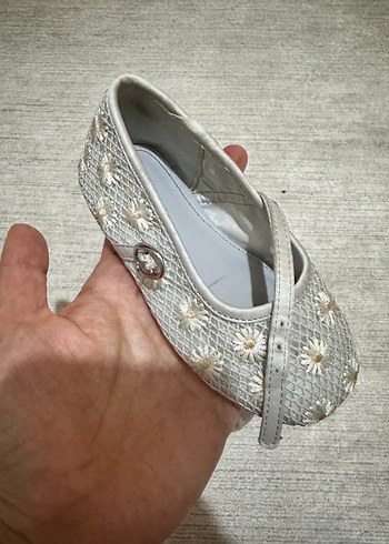 Zara Nakışlı Gri Kız Babet Ayakkabı 21 Numara - Görsel 2