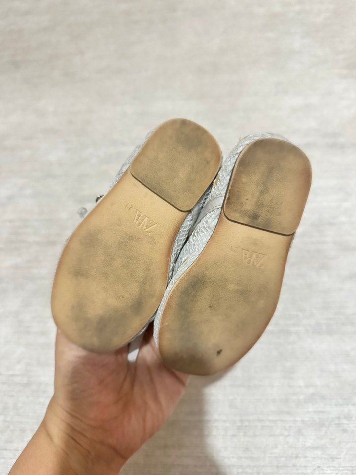 Zara Nakışlı Gri Kız Babet Ayakkabı 21 Numara - Görsel 5