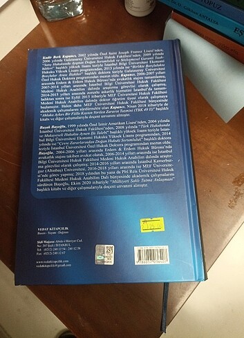 Eşya Hukuku Pratik, 2021 son baskı. Kitap temiz olup içinde kara