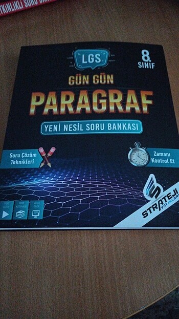 Türkçe gün gün paragraf yeni nesil soru bankası 