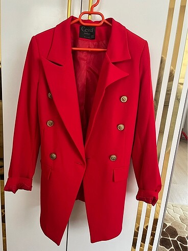 Kırmızı blazer ceket