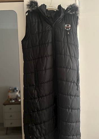 Siyah Fermuarlı Uzun Şişme Yelek - Görsel 2