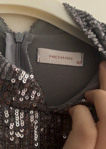 Pullu Uzun Kollu Gri Abiye Elbise - Görsel 4