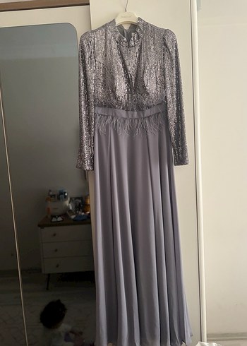 Pullu Uzun Kollu Gri Abiye Elbise - Görsel 2