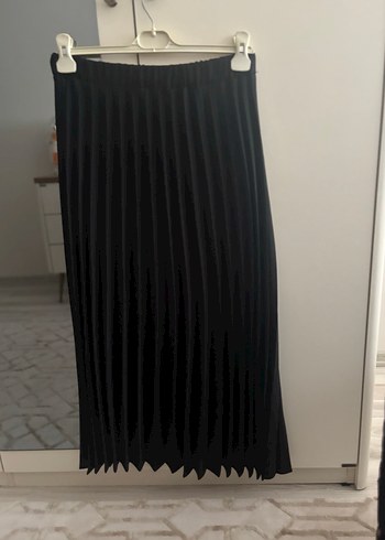 Siyah plise etekli takım - Görsel 2