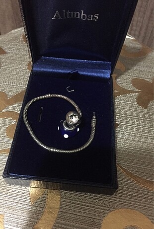 Kadın gümüş bileklik Pandora..
