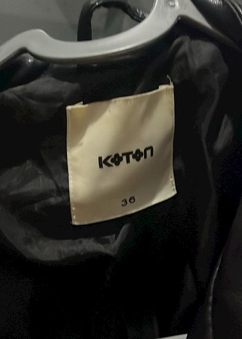 Koton Kadın Siyah Deri Kemerli Ceket